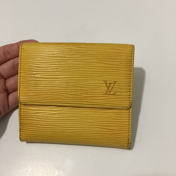 Louis Vuitton Handbags - ‼️LAST CHANCE 💯Auth Louis Vuitton Elise Wallet